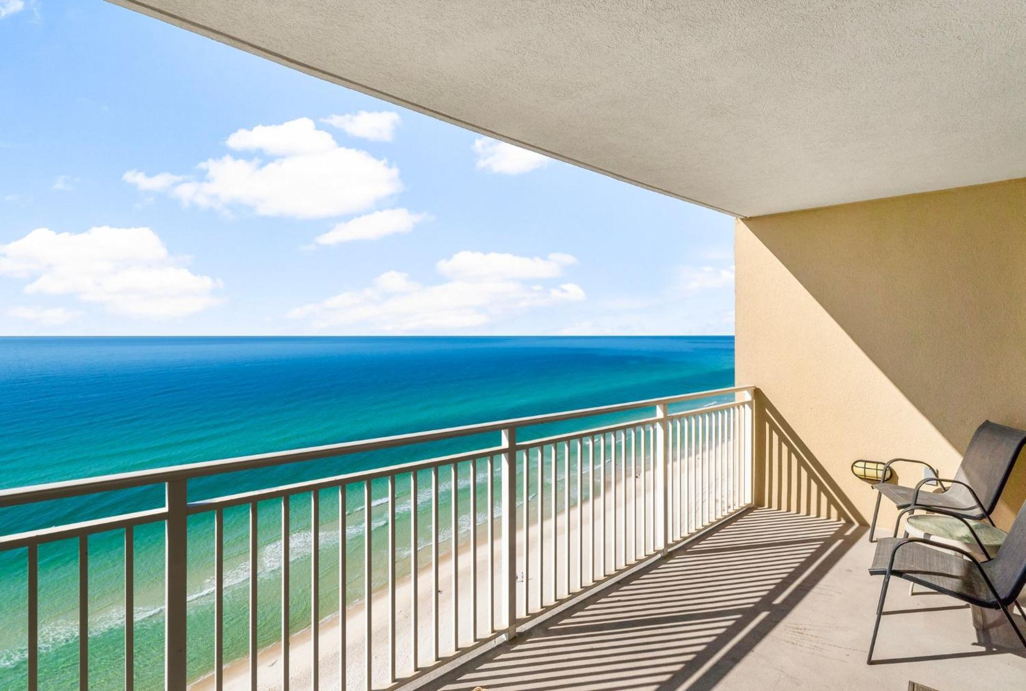 Beautiful Beachfront Paradise! Emerald Beach Resort Panama City Beach Εξωτερικό φωτογραφία